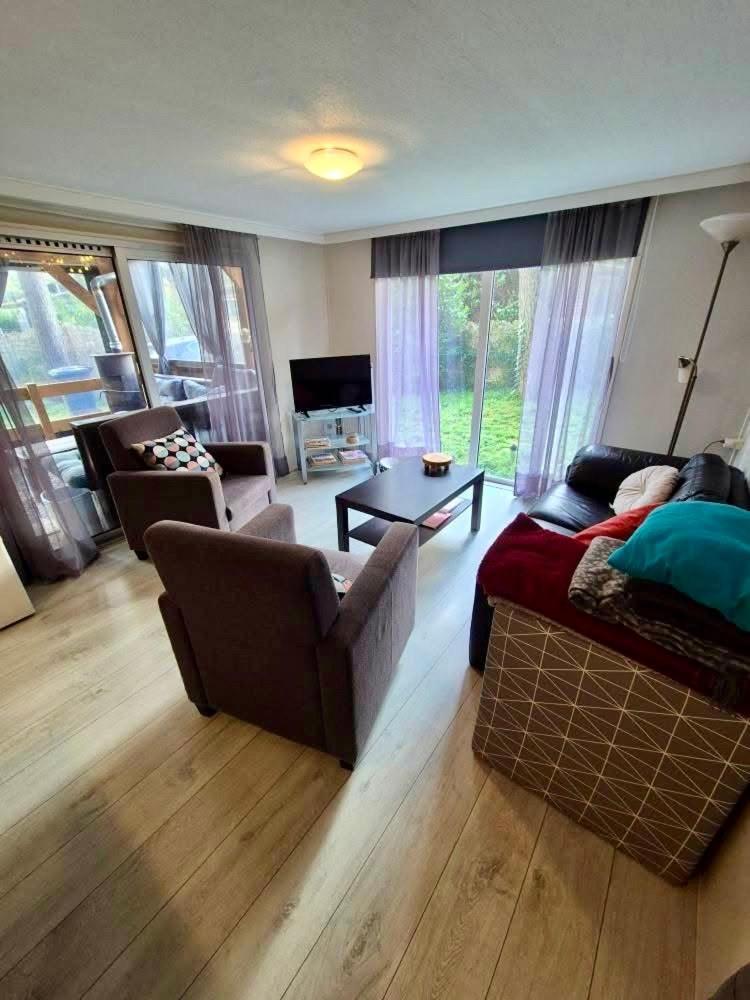 Cosy Chalet Veluwe With A Spacious Garden And Veranda Doornspijk Extérieur photo